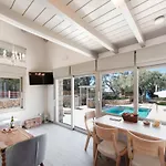 Villa Eratito By Vintage Travel *