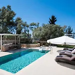 Eratito By Vintage Travel Villa Tsoukaladhes