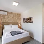 Eratito By Vintage Travel