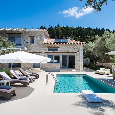 Eratito By Vintage Travel Villa Tsoukaladhes