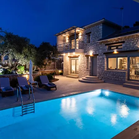 Eratito By Vintage Travel