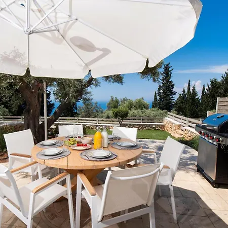 Eratito By Vintage Travel Villa Tsoukaladhes